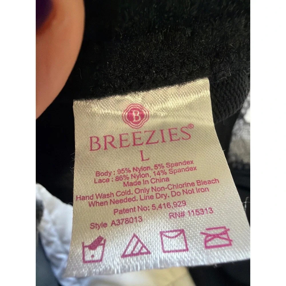 Breezies Black Lace Overlay Leisure Bra Bralette Style A378013‎ Size Large